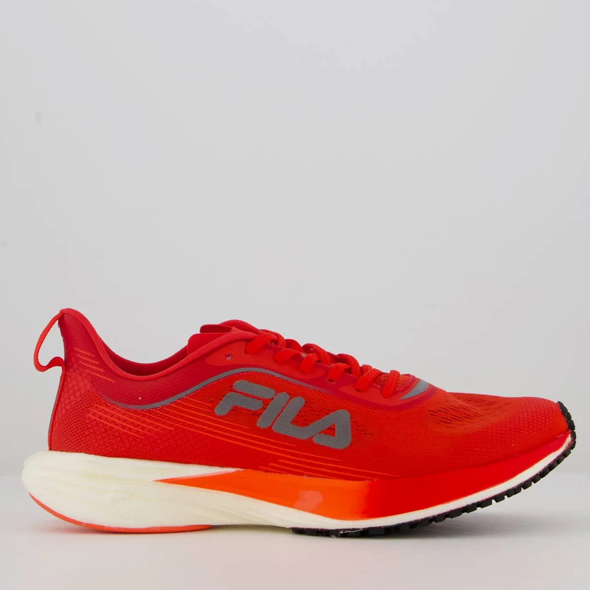 Tênis Fila de entrada 2025 até R$ 400 KR6 Frame muito leve e responsivo para provas 5–10 km, com cabedal respirável e transição rápida